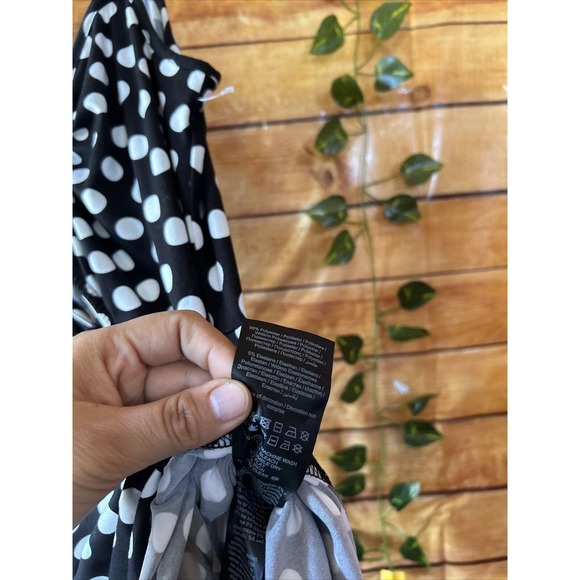 Vero Moda Black w/White Polka Dot Mini Dress, Size M NWOT - Picture 6 of 7